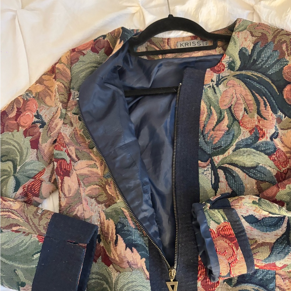 Floral Tapestry Bomber Jacket - Picture 4 of 5